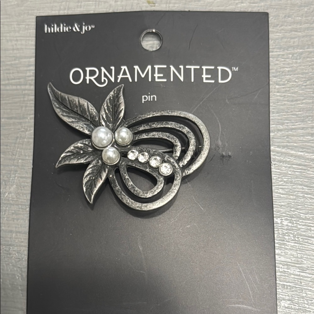Silver Brooch with Crystal Pearl Embellishments NWT